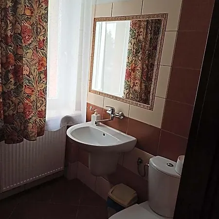 Hostal Slodki Sen 1 *